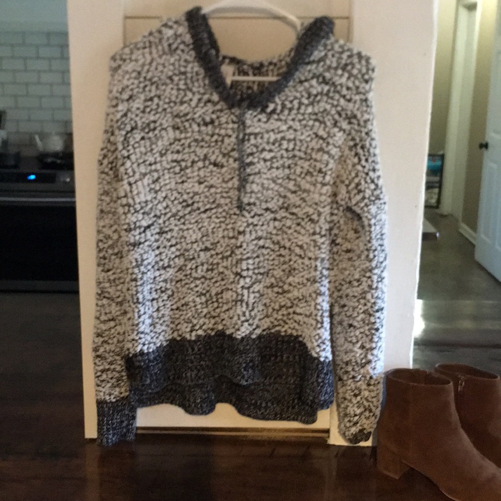 Sherpa sweater with hoodie